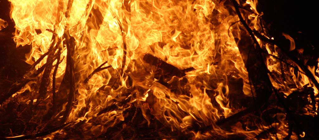 Calabria: “spegnere gli incendi e riaccendere la politica”